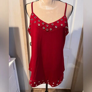 Rose Gal sz 16 red tank top w/ cutout metal accents.